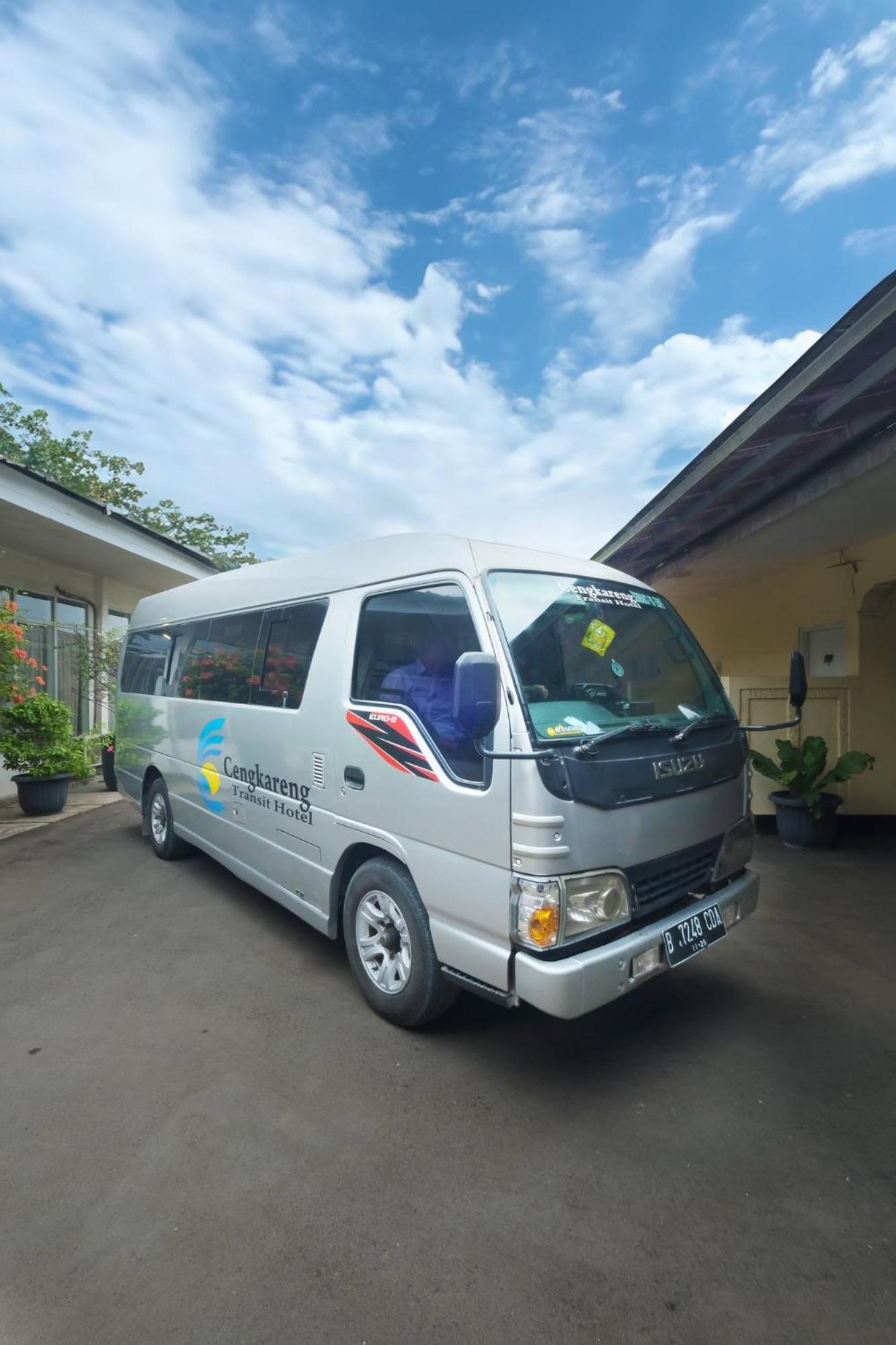Cengkareng Transit Hotel Tangerang Exterior photo