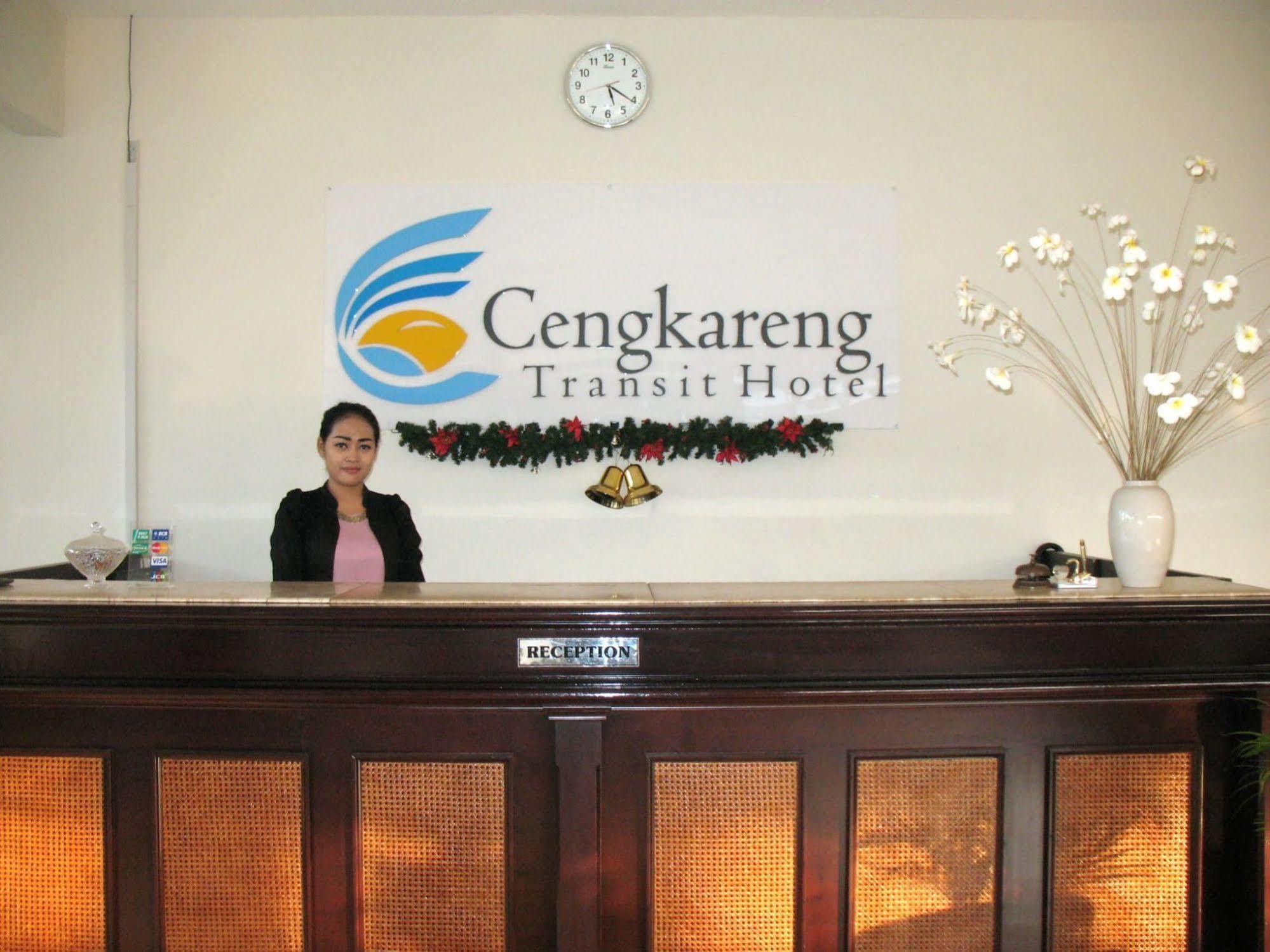 Cengkareng Transit Hotel Tangerang Exterior photo